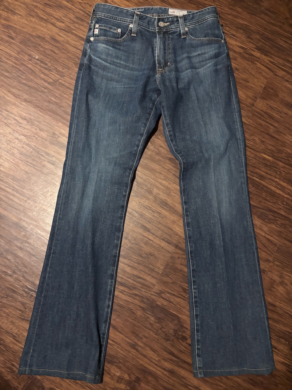 Ag Adriano Goldschmied Straight-Leg Jeans in Faded Blue